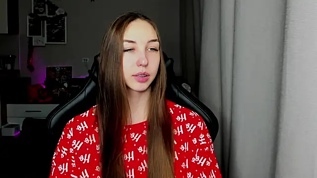 Sm0ly online show from January 13, 2026, 2:50 am