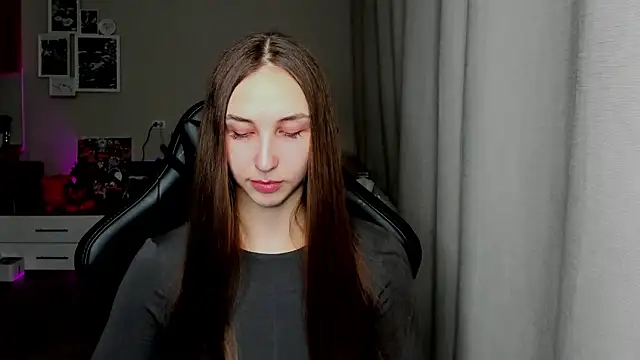 Sm0ly online show from February 20, 2026, 1:11 pm