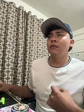 Parejasumisa27 online show from June 19, 2026, 4:50 am
