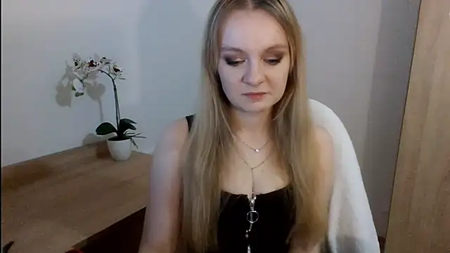 AlmaHoney online show from February 3, 2025, 9:07 pm