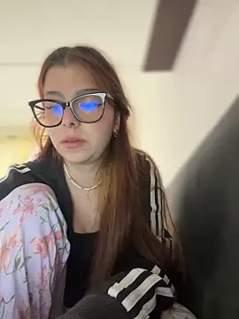 Cloew Marz online show from February 17, 2025, 9:52 pm