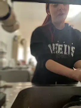 Cloew Marz online show from March 8, 2025, 6:37 pm