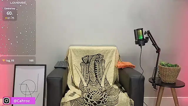 Brownfitbabyy online show from December 5, 2024, 11:40 pm