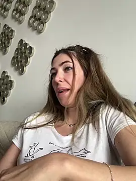 Snapshot of RaquelleDevon chatting on March 15, 2025, 11:19 am RaquelleDevon online show from March 15, 2025, 11:19 am