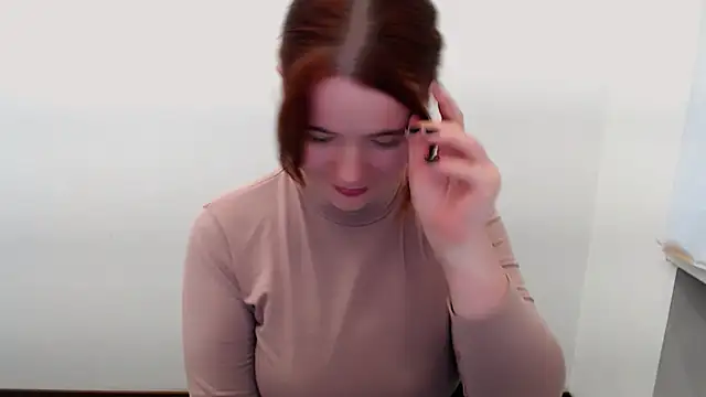 Sun Alexia online show from October 2, 2025, 2:24 pm