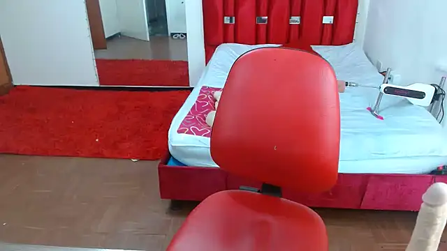 krystal thomson online show from February 11, 2025, 7:38 pm