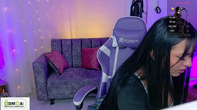 Snapshot of Miss_scarllet_ chatting on May 13, 2026, 1:08 pm Miss scarllet online show from May 13, 2026, 1:08 pm