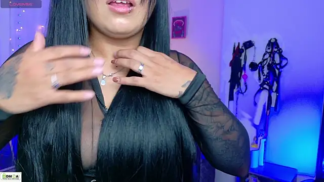 Miss scarllet  online show from June 25, 2026, 1:26 pm