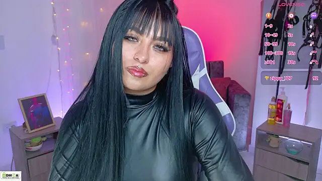 Miss scarllet  online show from July 28, 2026, 3:21 pm