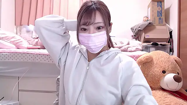  chanMOMO  online show from December 7, 2024, 6:21 am