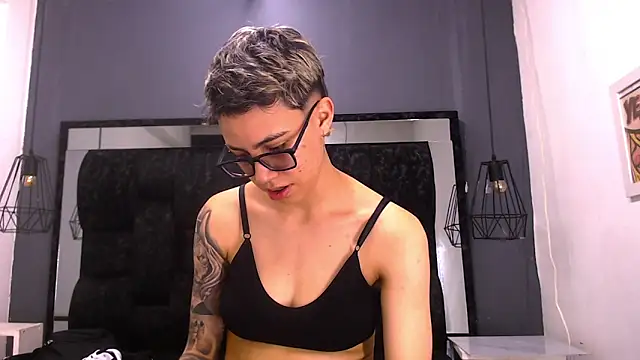 Cutie Shy  online show from January 10, 2026, 2:30 pm