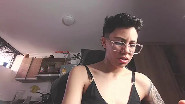 Snapshot of Cutie_Shy_ chatting on June 1, 2026, 12:51 pm Cutie Shy online show from June 1, 2026, 12:51 pm