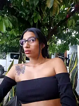 lily sk online show from February 8, 2025, 10:51 pm