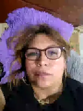 Kazsandraa online show from March 17, 2025, 5:16 pm