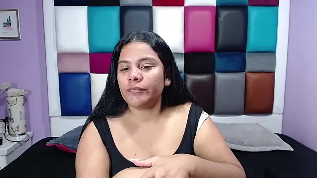 Sam-Evans-hot online show from December 22, 2024, 3:22 am