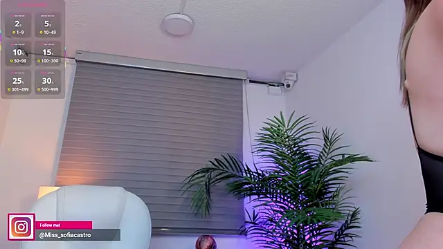 miss sofiaa online show from April 23, 2026, 11:42 am