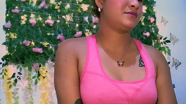 Snapshot of Crysrus chatting on January 30, 2025, 1:11 am Crysrus online show from January 30, 2025, 1:11 am