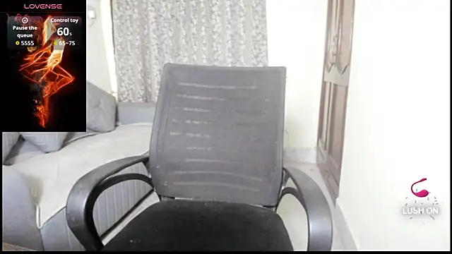 Rubika sharma online show from October 2, 2025, 10:00 am