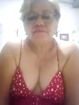 Madrastrahot69 online show from September 20, 2025, 2:01 am