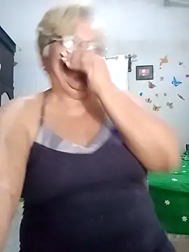 Madrastrahot69 online show from September 27, 2025, 4:50 am