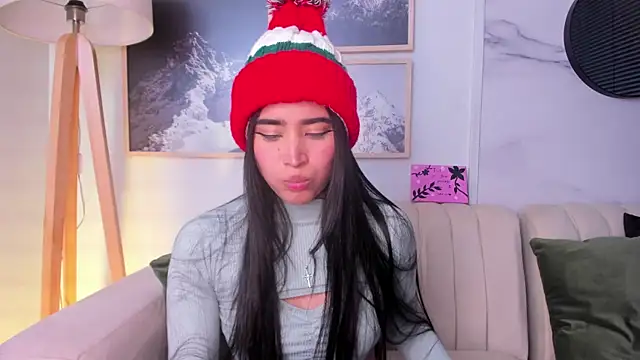 lara madisson online show from December 13, 2024, 4:11 am