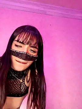 ---sophia--- online show from December 3, 2025, 11:14 pm