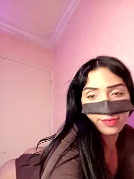 ---sophia--- online show from April 5, 2026, 10:23 am