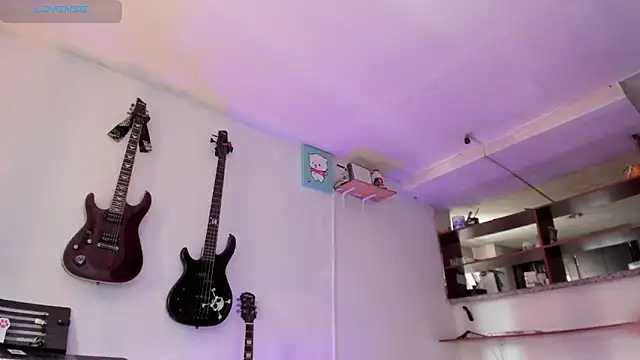 Snapshot of lilpervertgirl chatting on December 3, 2024, 4:17 pm lilpervertgirl online show from December 3, 2024, 4:17 pm