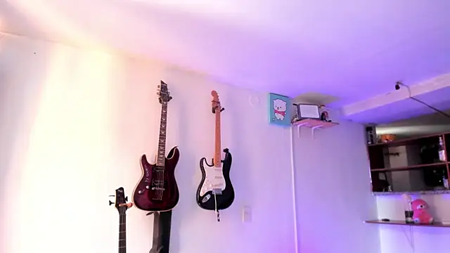 Snapshot of lilpervertgirl chatting on March 15, 2025, 10:11 pm lilpervertgirl online show from March 15, 2025, 10:11 pm