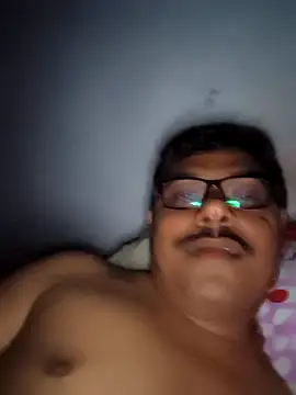 Srmotrs online show from October 8, 2025, 6:49 pm