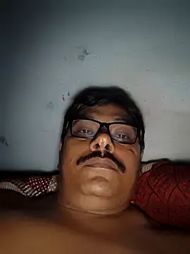 Srmotrs online show from October 15, 2025, 7:47 pm