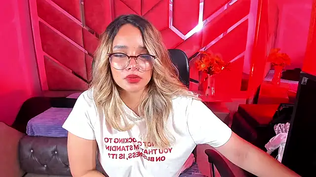 Olivia Fox69 online show from October 17, 2025, 2:04 am