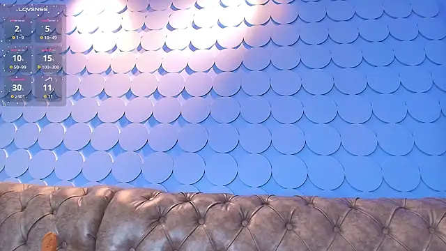 Leamonroe   online show from February 23, 2025, 2:46 pm