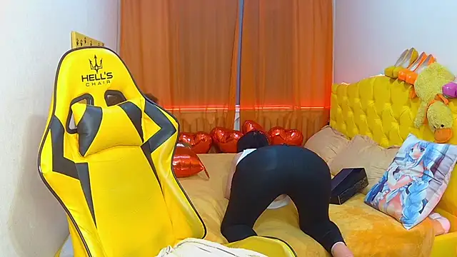 SandraHormas online show from February 19, 2025, 1:39 pm