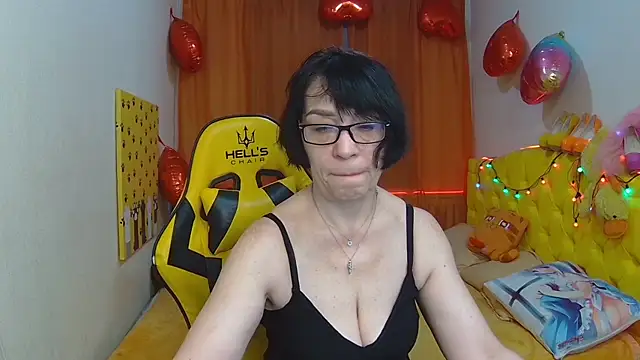 SandraHormas online show from March 23, 2025, 8:04 am