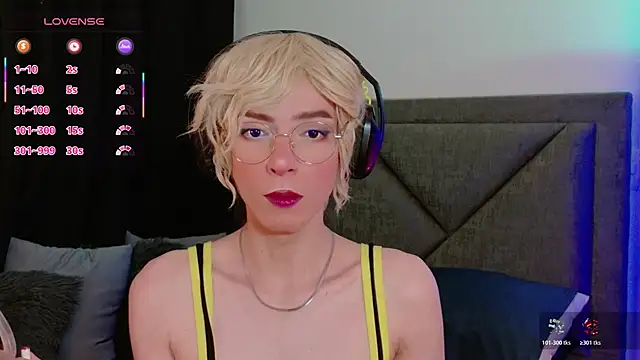 Snapshot of Sammy_Russell chatting on November 7, 2025, 5:40 am Sammy Russell online show from November 7, 2025, 5:40 am