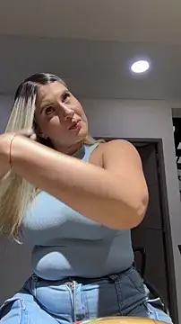 EmiilyAdams  online show from March 11, 2026, 9:43 pm