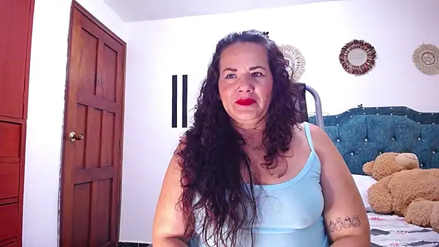 sofiamature01 online show from January 31, 2026, 7:11 pm