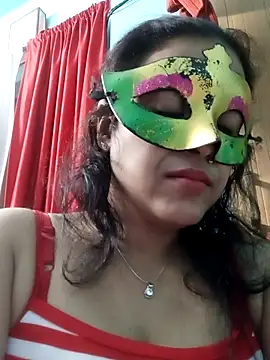 LOVERIAKOL online show from January 1, 2025, 4:29 pm