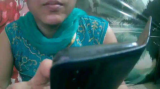 LOVERIAKOL online show from February 28, 2025, 3:37 am