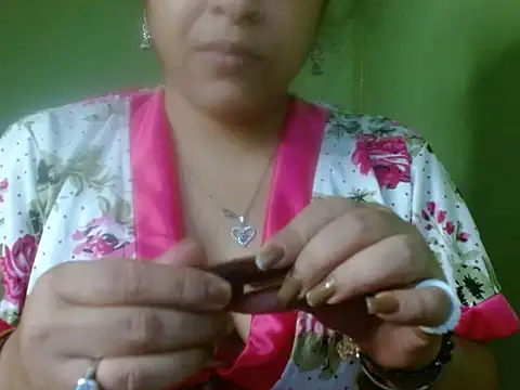 LOVERIAKOL online show from March 23, 2026, 6:45 pm