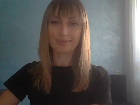 EffectMaya online show from September 26, 2025, 12:53 pm