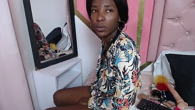 Madeline Woods online show from February 26, 2025, 7:27 pm