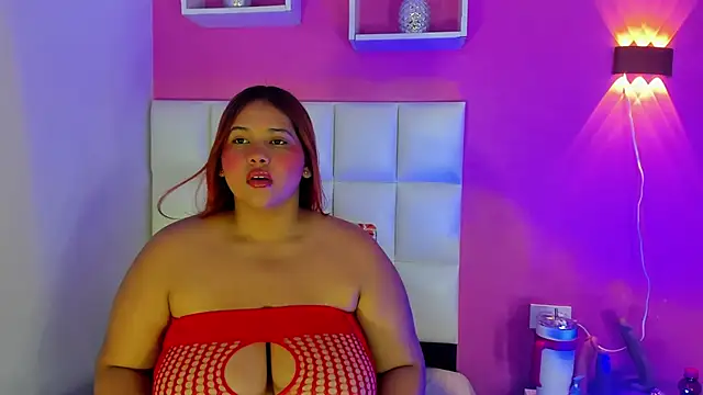 Alanna hot3 online show from March 24, 2026, 7:52 pm