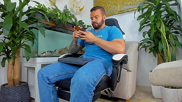 Johnnygrayson1 online show from April 22, 2026, 12:13 am