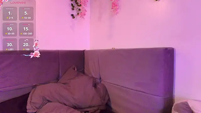 Yuri Stars online show from February 27, 2026, 5:18 am