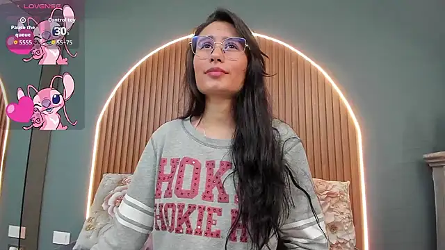 NayeCloud online show from September 9, 2025, 3:28 am