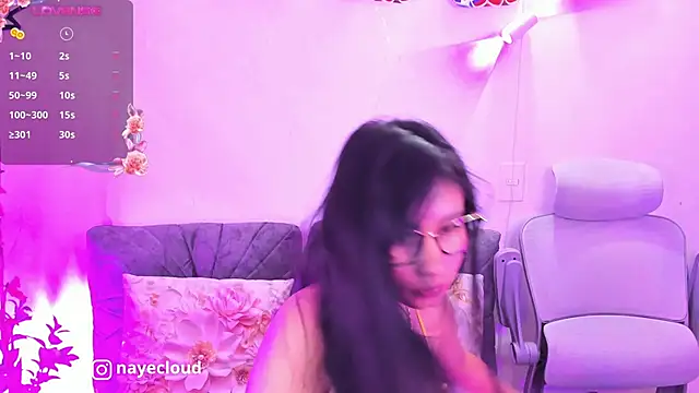 NayeCloud online show from June 18, 2026, 5:08 am
