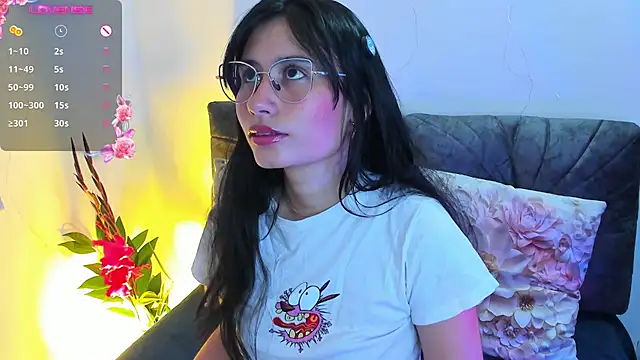 NayeCloud online show from July 5, 2026, 4:30 am