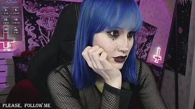 little Elika online show from December 3, 2024, 10:18 pm